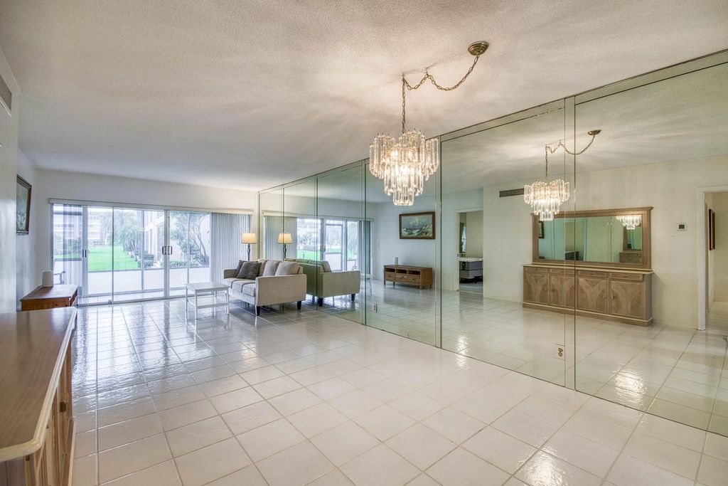 3351 Spanish Trail #113, Delray Beach