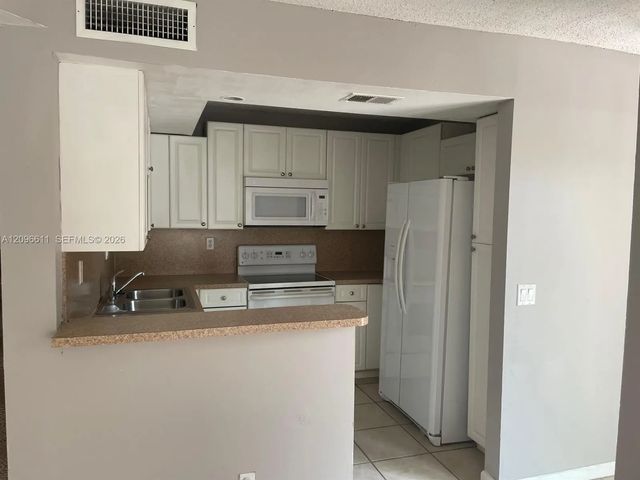 2 of 6 - 8068 Severn Drive #b, Boca Raton, FL