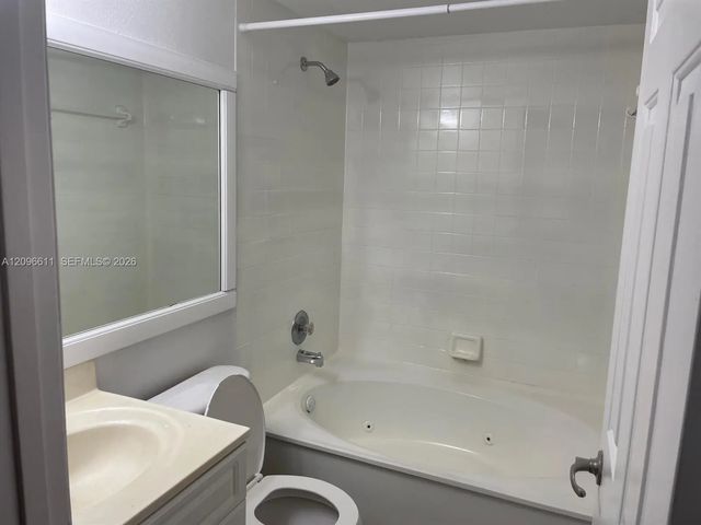 5 of 6 - 8068 Severn Drive #b, Boca Raton, FL