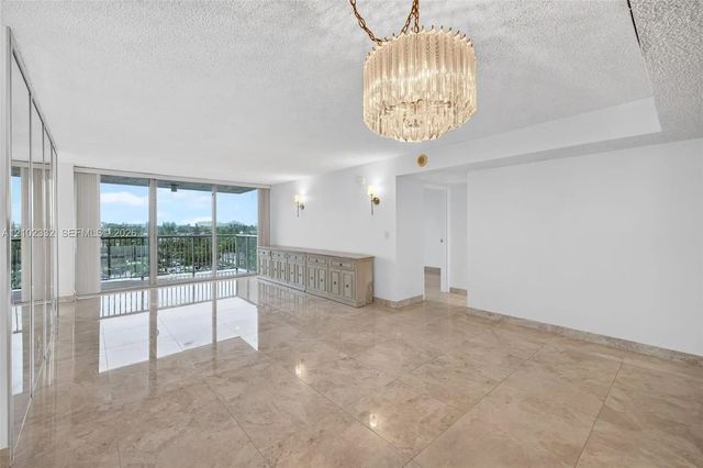5 of 25 - 2655 Collins Avenue #702, Miami Beach, FL