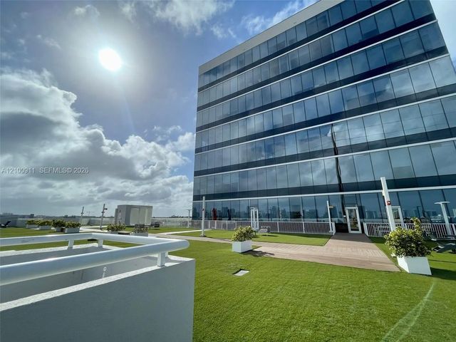 4 of 24 - 20200 W Dixie Highway #603, Miami, FL