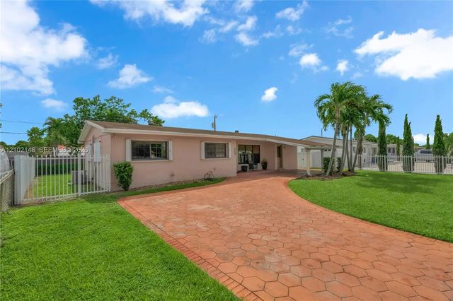3 of 35 - 4770 Nw 171st Street, Miami Gardens, FL
