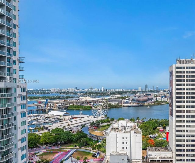 5 of 37 - 133 Ne 2nd Avenue #2702, Miami, FL