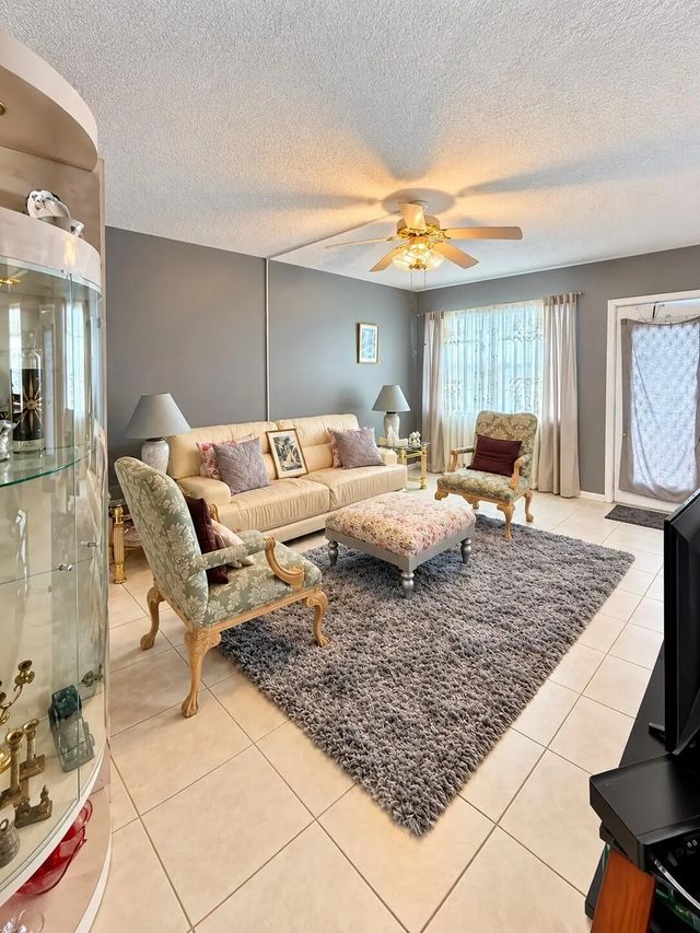 5 of 16 - 3079 Exeter E, Boca Raton, FL