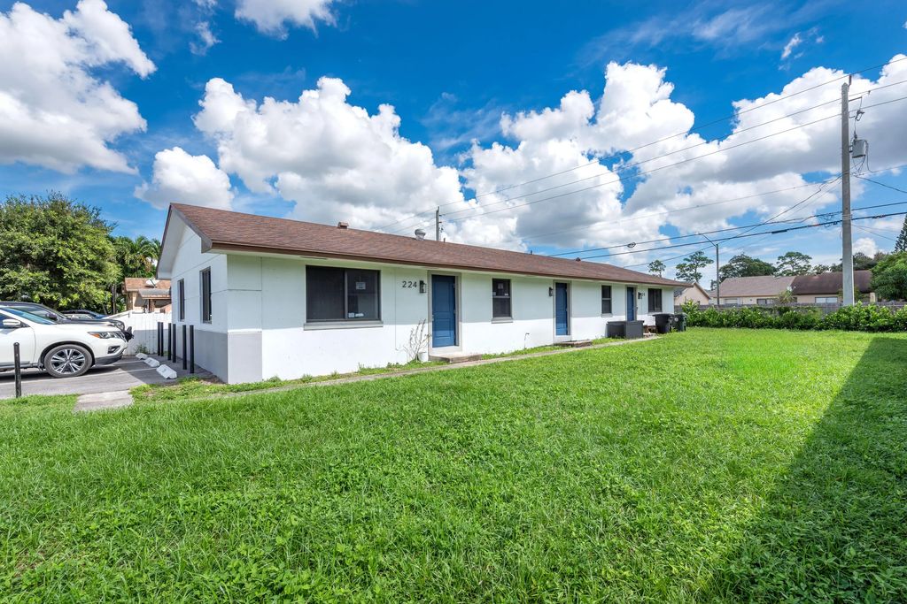 224 Jackson Avenue, Greenacres