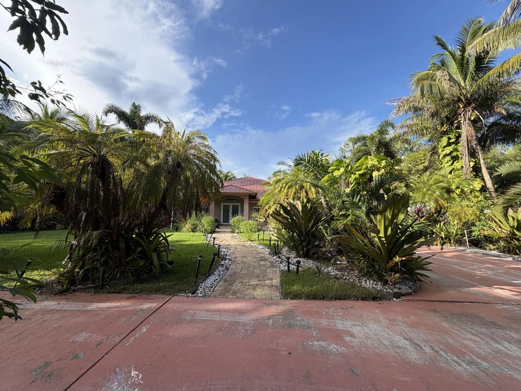 13527 49th Street N, West Palm Beach