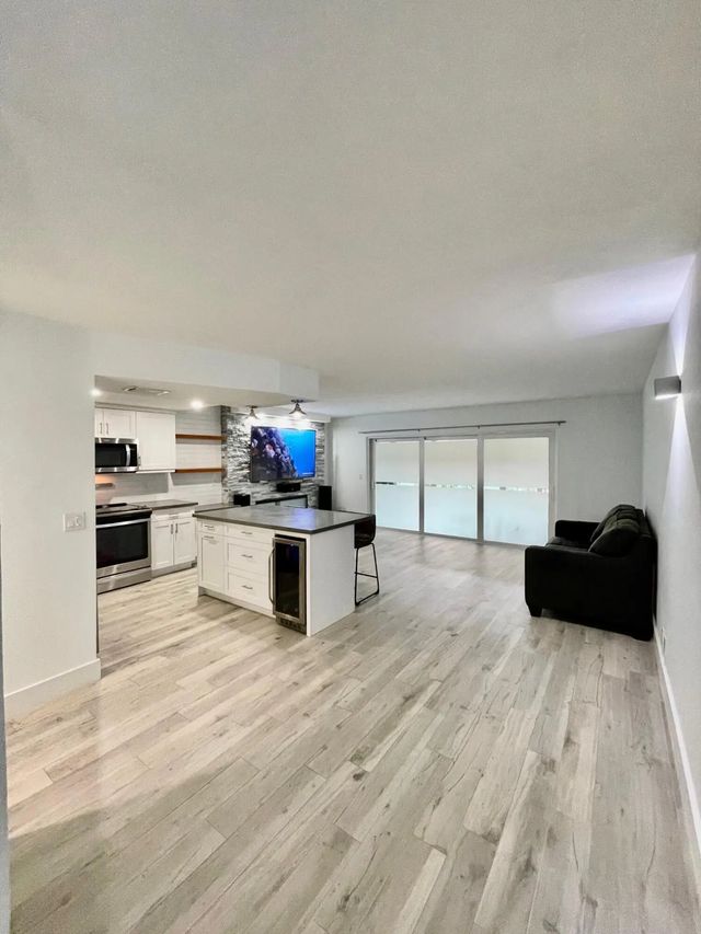2 of 13 - 342 Southwind Drive #123, North Palm Beach, FL