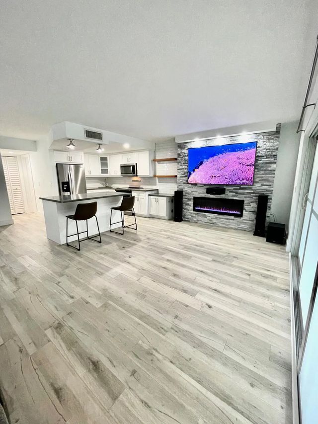 5 of 13 - 342 Southwind Drive #123, North Palm Beach, FL