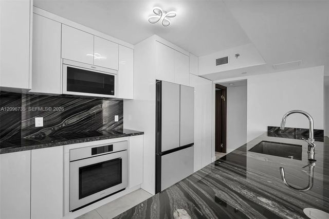4 of 76 - 16485 Collins Avenue #738, Sunny Isles Beach, FL