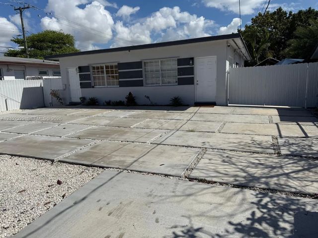 3 of 34 - 831 Nw 24th Avenue, Miami, FL