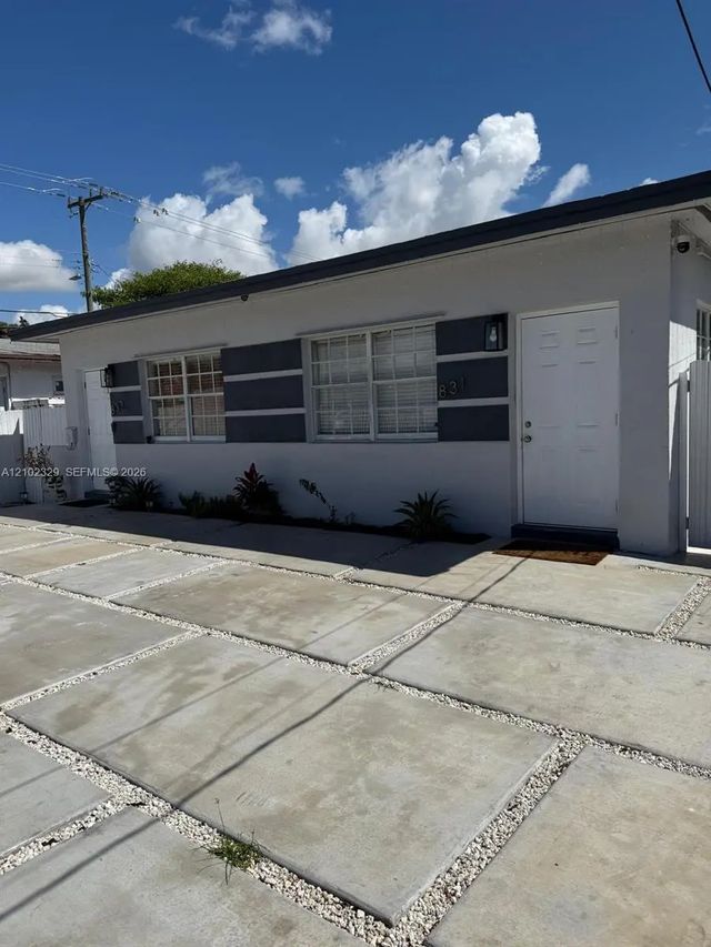 5 of 34 - 831 Nw 24th Avenue, Miami, FL