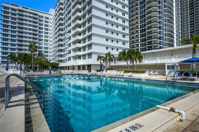 2 of 12 - 4747 Collins Avenue #1506, Miami Beach, FL