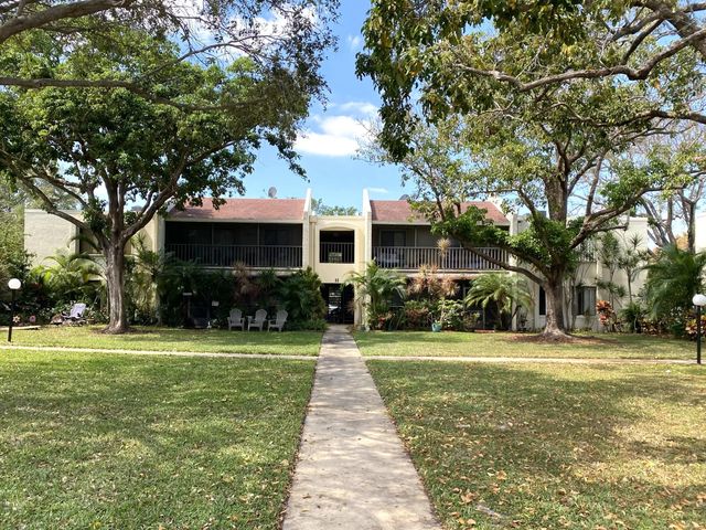 2 of 15 - 150 Pineview Road #h8, Jupiter, FL