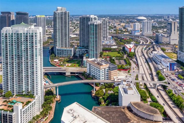 3 of 26 - 200 Biscayne Boulevard Way #5010, Miami, FL