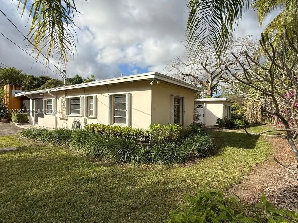 11624 Sw 93rd Street #1, Miami