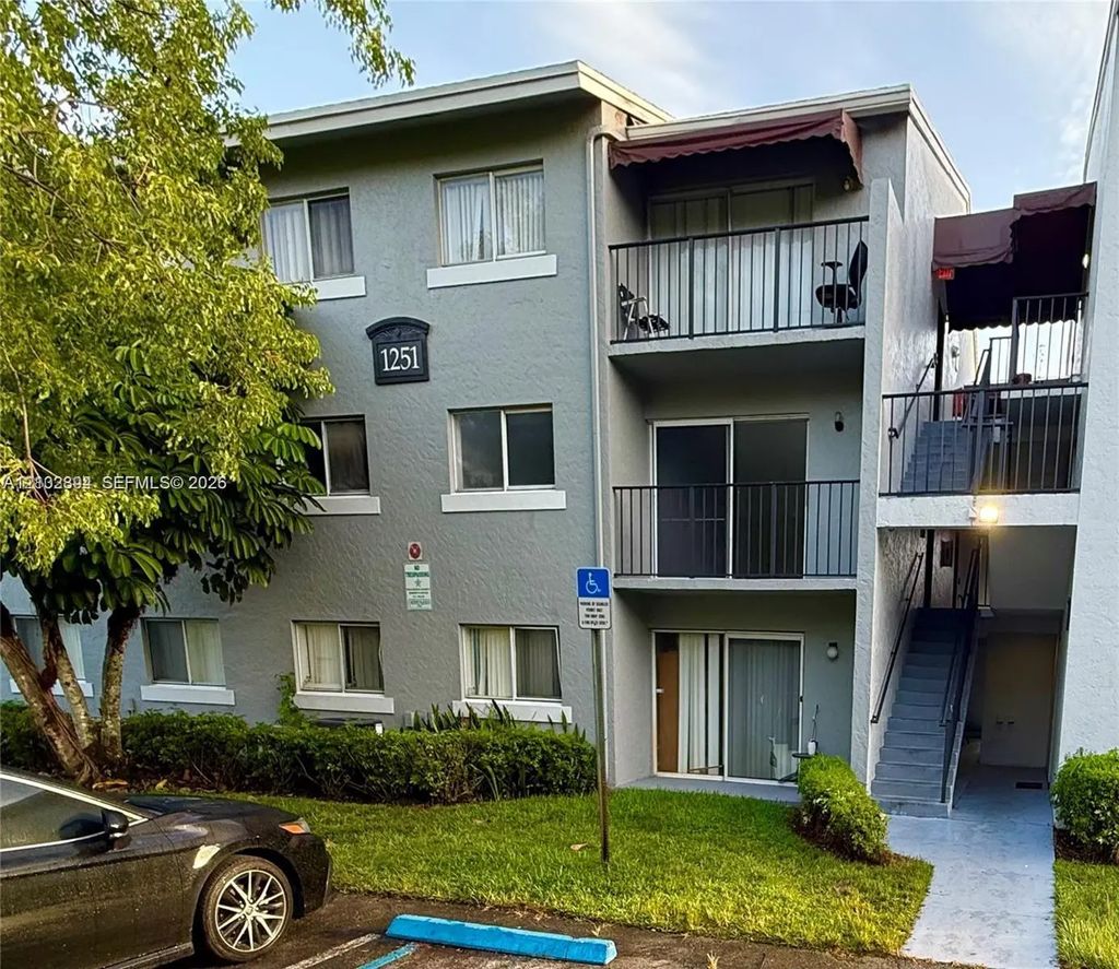 1251 N Benoist Farms Road #205, West Palm Beach