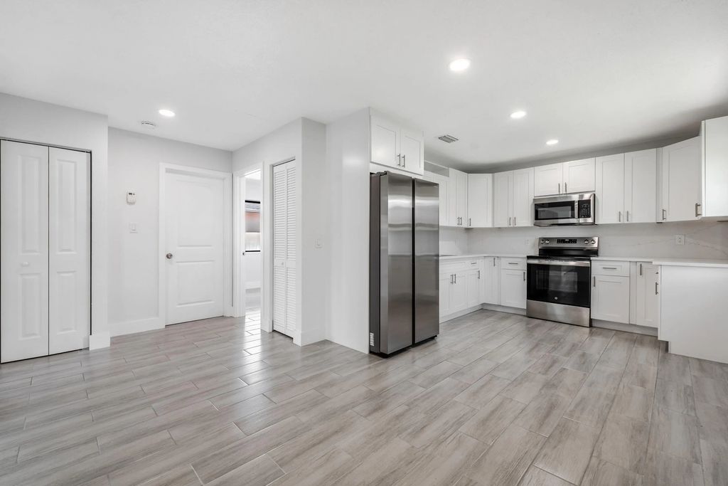 220 Jackson Avenue, Greenacres