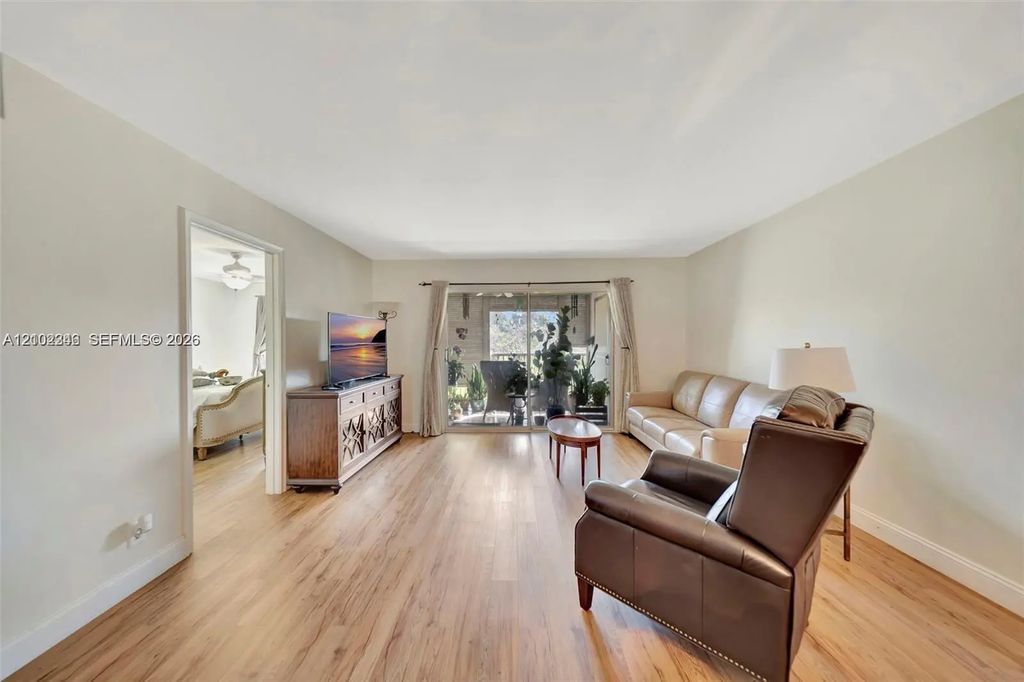 701 Sw 128th Avenue #207f, Pembroke Pines