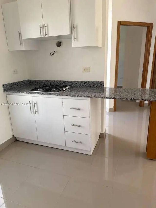 2 of 12 - 1 Villa Katari, , 