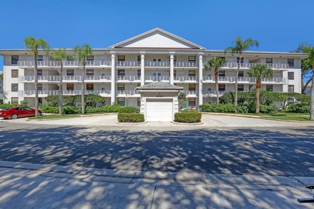 3650 Whitehall Drive #201, West Palm Beach