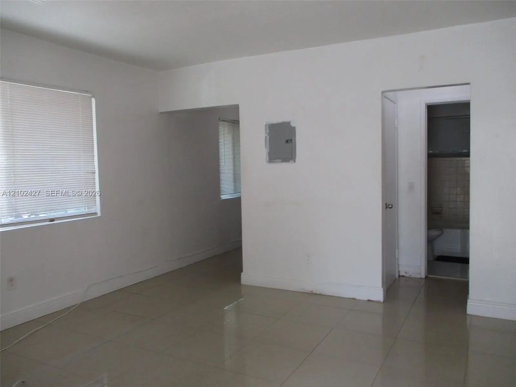 765 Ne 121st Street #3, North Miami
