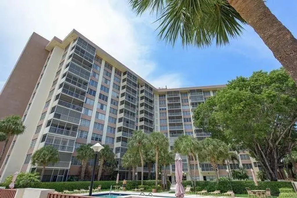 10777 W Sample Road #910, Coral Springs