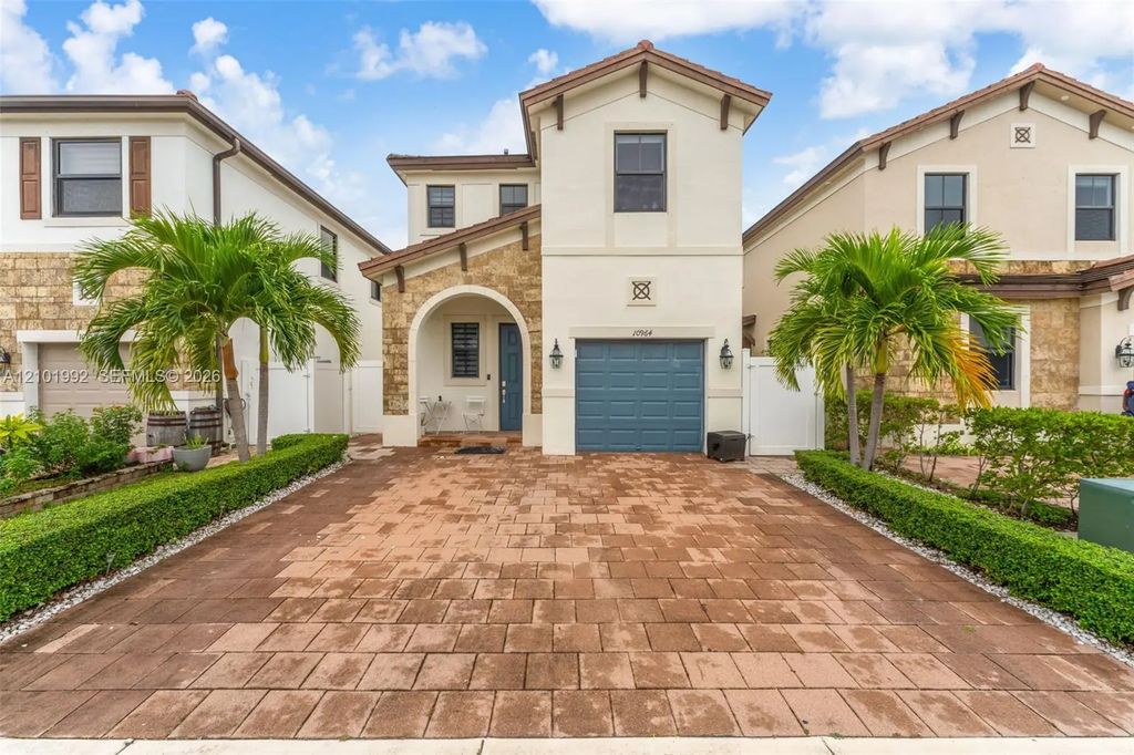 10964 W 35th Lane #10964, Hialeah