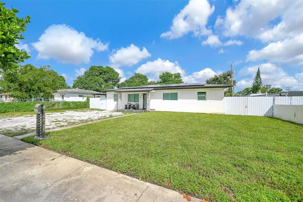 3211 Nw 171st Street, Miami Gardens