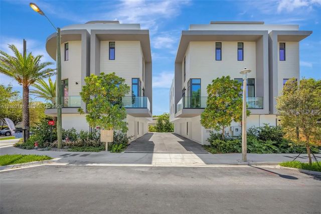 2694 Sw 25th Avenue #2694, Miami