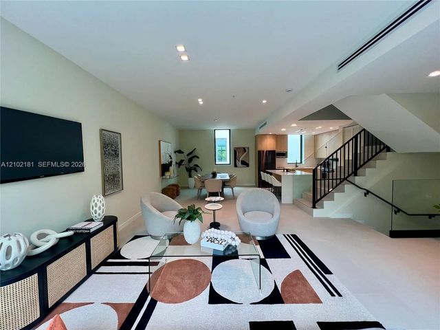 4 of 23 - 2694 Sw 25th Avenue #2694, Miami, FL