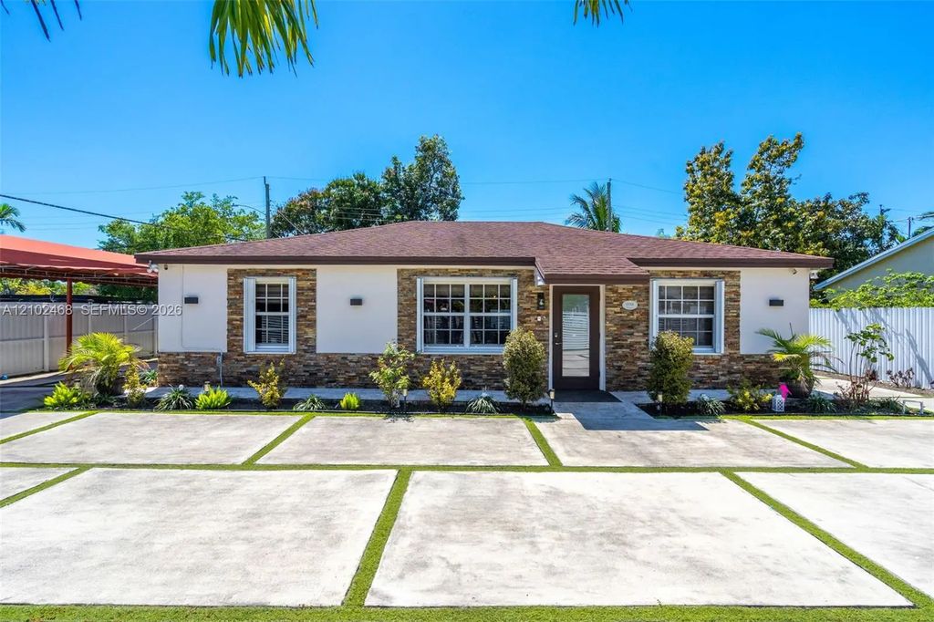 302 Nw 100th Street #302, Miami