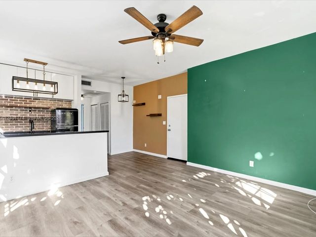 4 of 16 - 1523 West Avenue #202, Miami Beach, FL