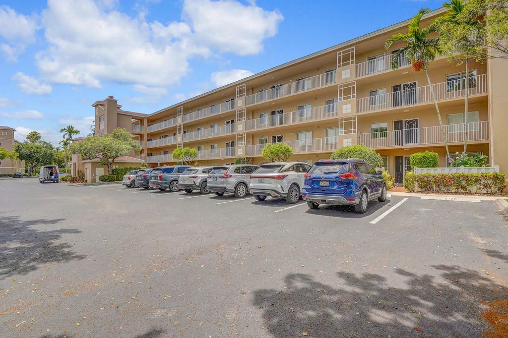 5874 Crystal Shores Drive #308, Boynton Beach