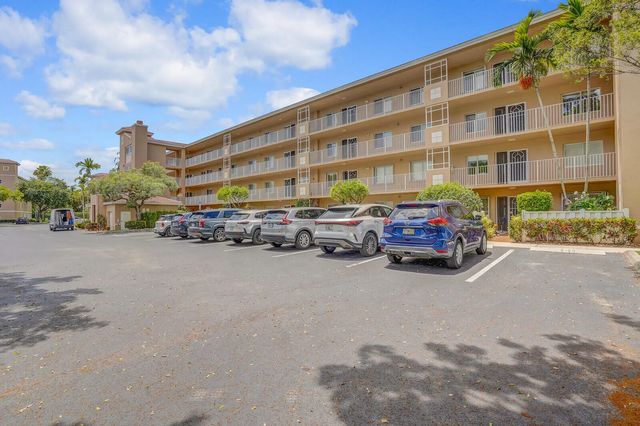 5874 Crystal Shores Drive #308, Boynton Beach