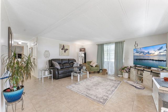 2 of 30 - 8702 Duchess Court E #352, Boynton Beach, FL