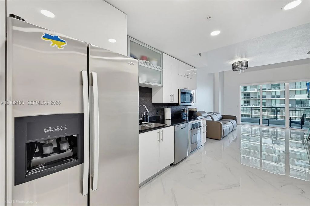 60 Sw 13th Street #2608, Miami