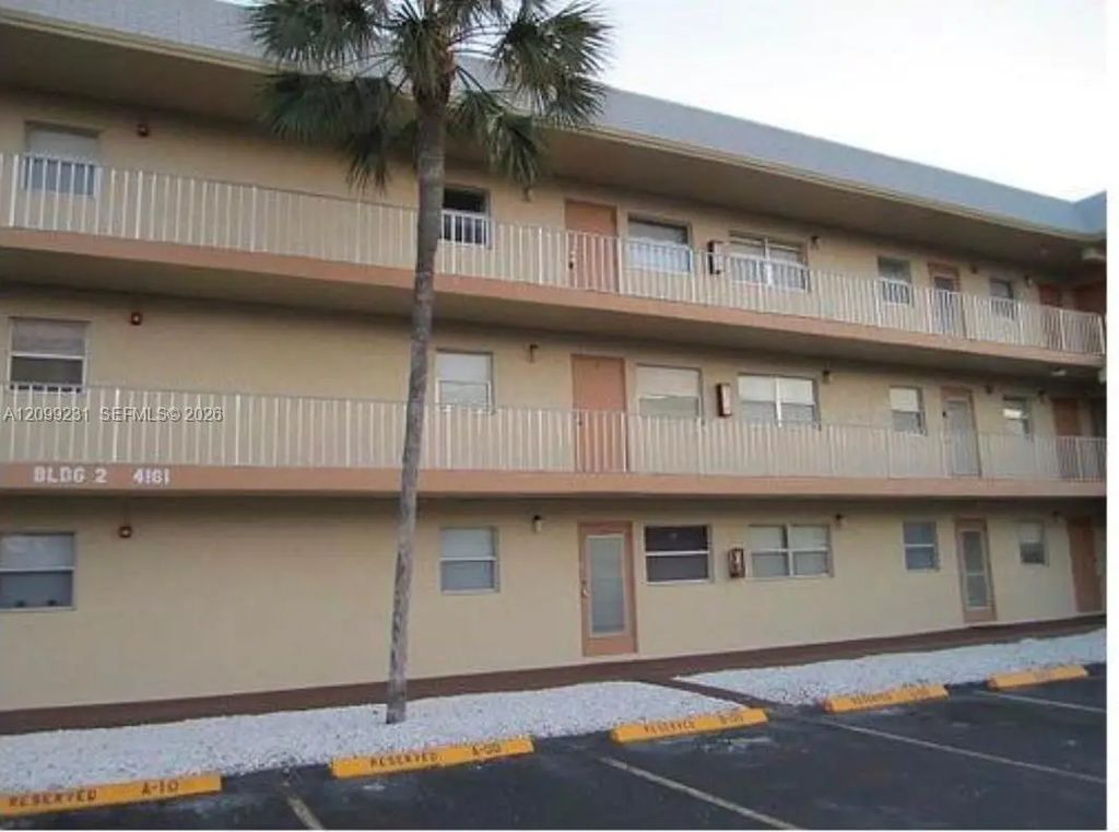 4161 Nw 26th Street #211, Lauderhill