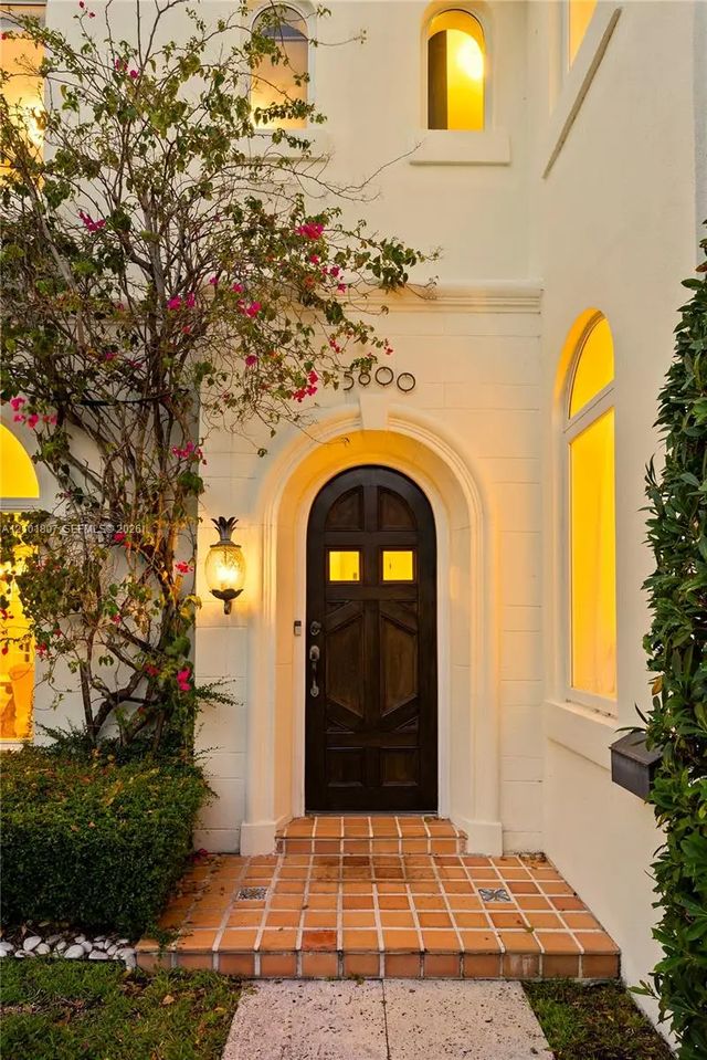 3 of 39 - 5800 La Gorce Drive, Miami Beach, FL