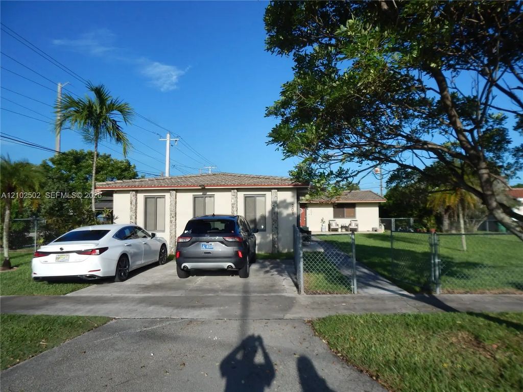 201 Sw 80th Avenue #1, Miami