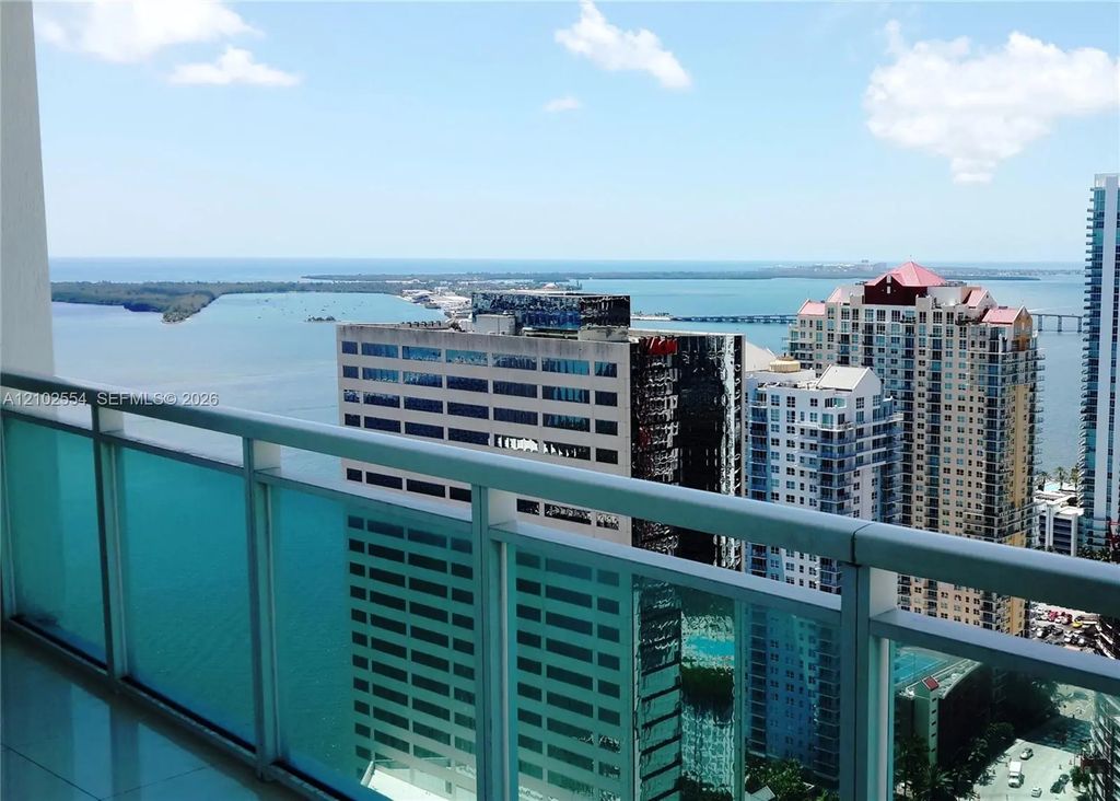 950 Brickell Bay Drive #4005, Miami