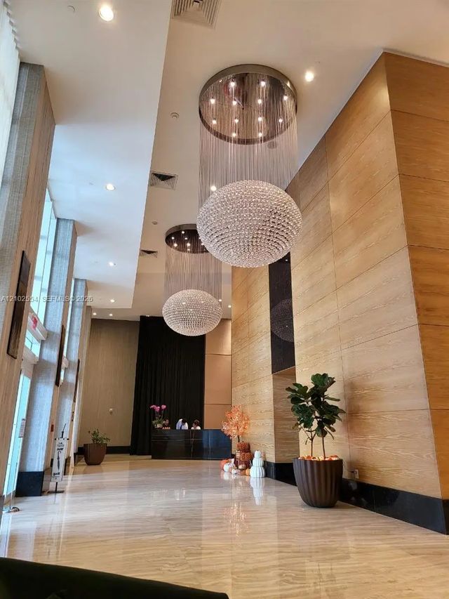3 of 5 - 950 Brickell Bay Drive #4005, Miami, FL