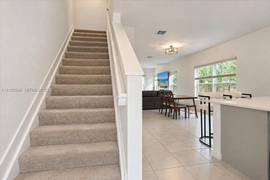 377 Ne 1st Drive, Florida City