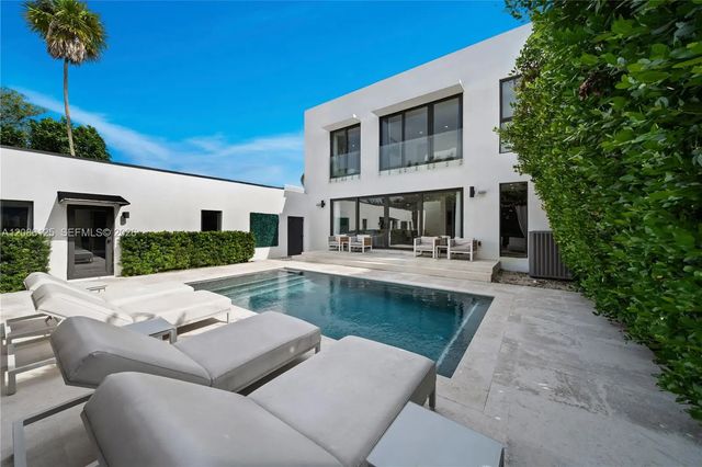 2 of 40 - 31 Ne 51st Street, Miami, FL