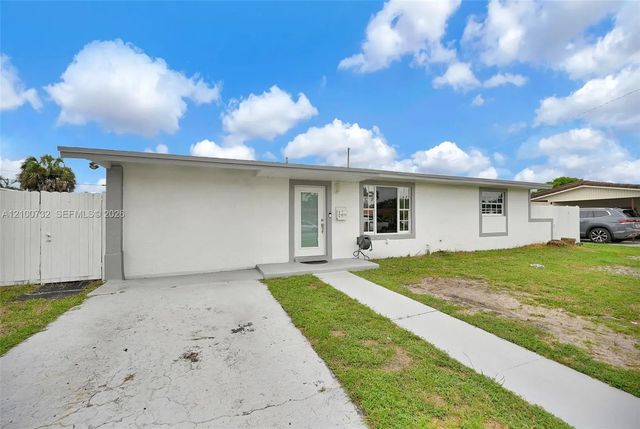 3 of 29 - 1271 W 79th Street, Hialeah, FL
