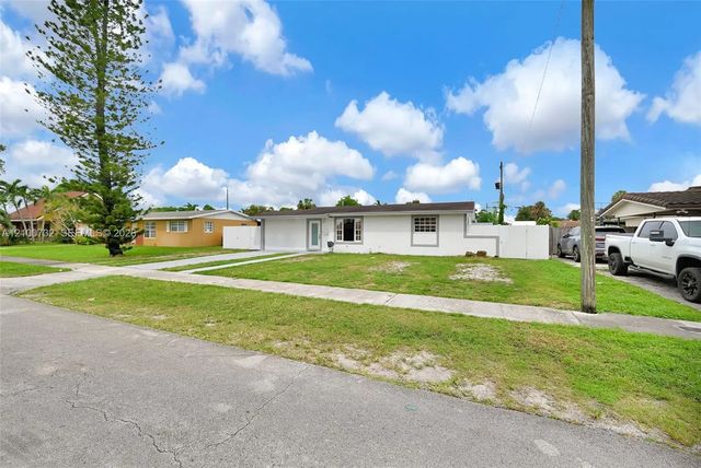 4 of 29 - 1271 W 79th Street, Hialeah, FL