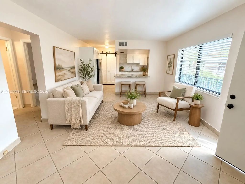 3242 Mary Street #s316, Miami