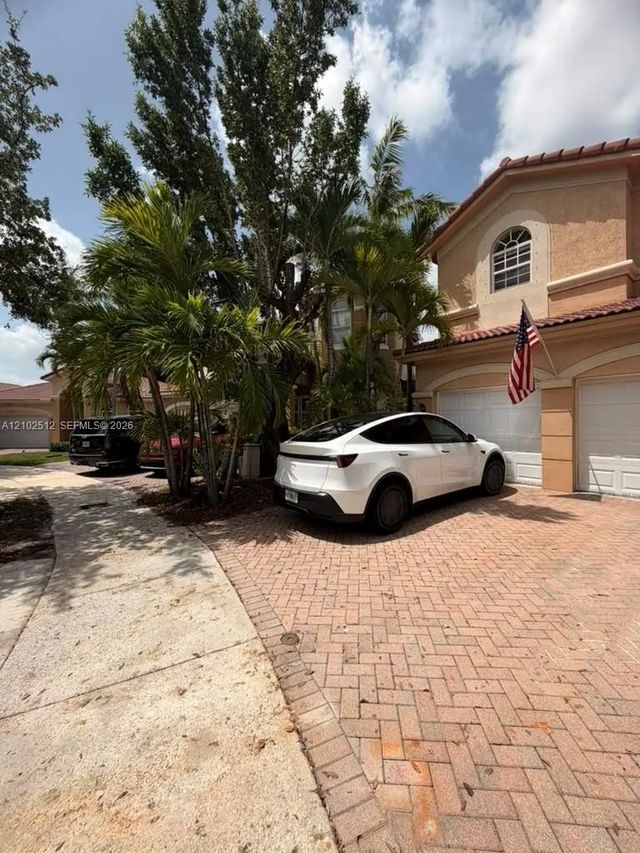 4 of 34 - 7716 Nw 113th Avenue, Doral, FL