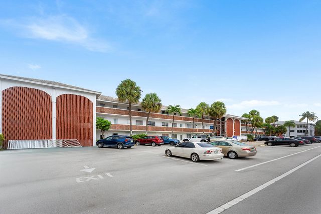 2 of 29 - 2050 Ne 39th Street #e307, Lighthouse Point, FL