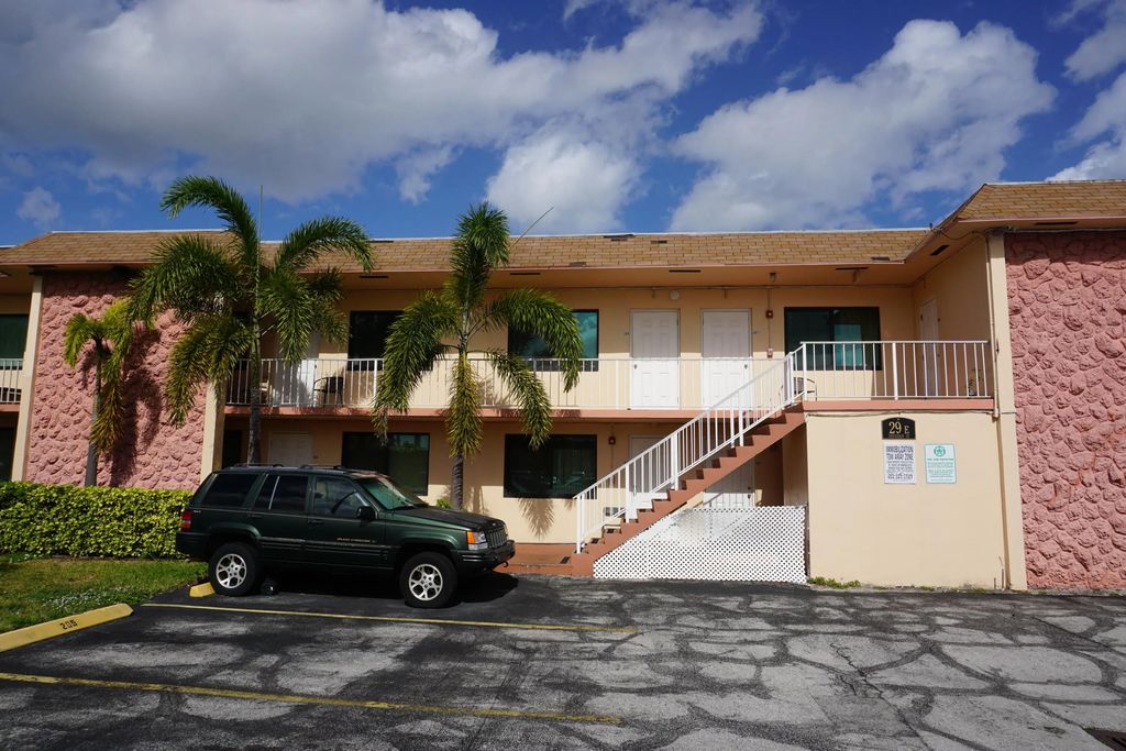 29 E Sheridan Street #107, Dania Beach