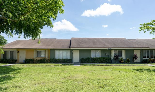 2 of 29 - 4846 Orleans Court #b, West Palm Beach, FL